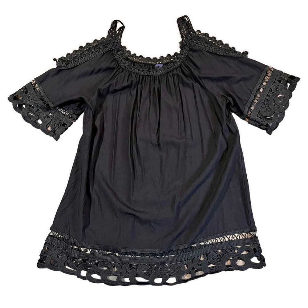 Swimsuits For All Vera Black Crocheted Cold Shoulder Coverup 6/8